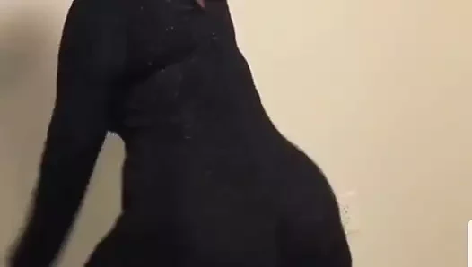 Götümden daha fazla twerk