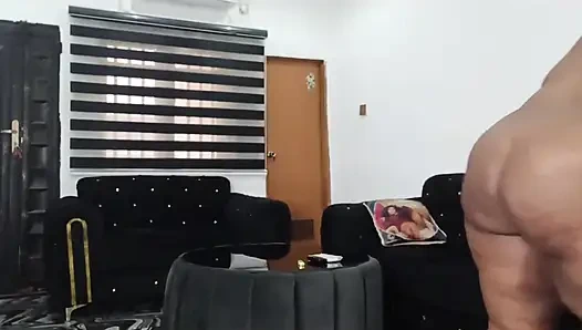 Şişman götlü zenci iri güzel kadın çıplak ev işleri - mara egzotik