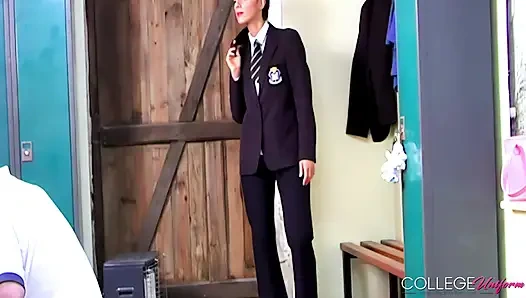 Victoria James'in yer aldığı fotoğraf çekimi