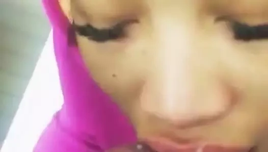 Gecemi yaptı ve aklımı başımdan aldı !!!