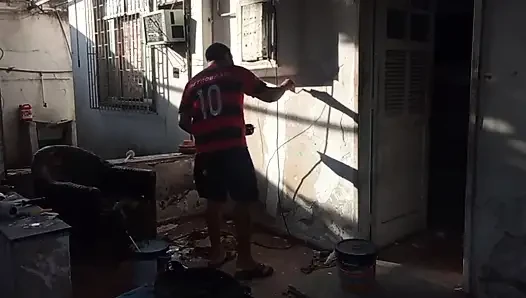 Duvarcı patronun karısını sikiyor