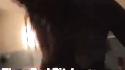 Çılgın siyah sikme emmek ghetto kedi