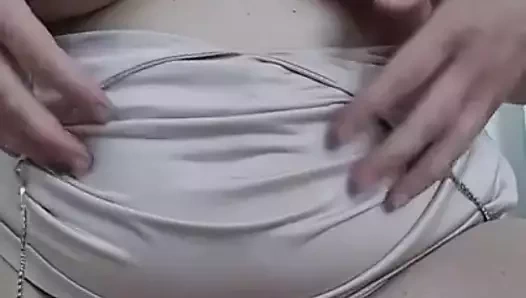 Sıcak milf büyük göğüsler