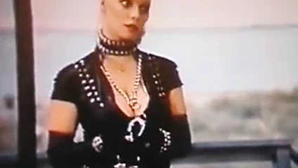 amerikan bağbozumu busty domina