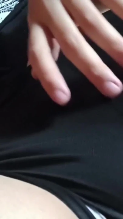 Волнующий момент из "ТЕБЕ НРАВИТСЯ ЭТА КОЛУМБИЙСКАЯ ВЛИЯТЕЛЬНАЯ ДЕВУШКА ПОКАЗЫВАЕТ СВОИ БОЛЬШИЕ СИСЬКИ И КИСКУ"