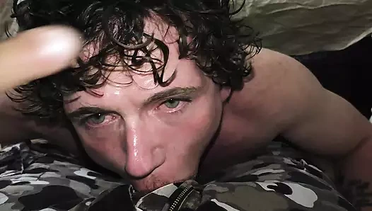 Str8 bakire genç sporcu babası tarafından prezervatifsiz bakış açısıyla götünü genişletiyor