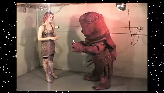 La vore kız haberler 7-19-14 - lilly von canavar