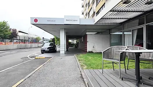 Beni tek başına eğlenirken görmeyi sevdiğini biliyorum (bölüm 2)