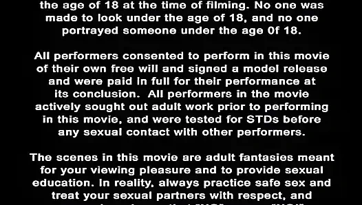 90'ların Büyük Memeli Porno Piliç Dağınık Yutuyor!