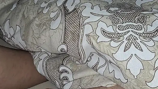 Üvey anne üvey oğluna düşük ereksiyonlu büyük yarakla yardım ediyor