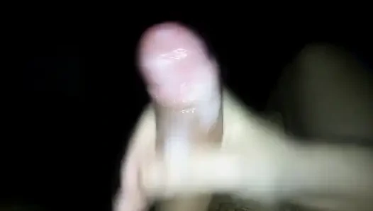 Yarakla mastürbasyon yapıyor