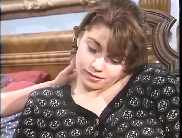 Любовь в тройничке в спальне