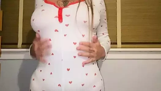 İskoç büyük memeli gotik öğrenci parmakları yavaş ve derinde dolaşıyor