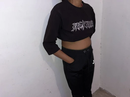 Hintli köylü kız ilk kez sıkı amını siktiriyor - bakire edepsiz konuşma