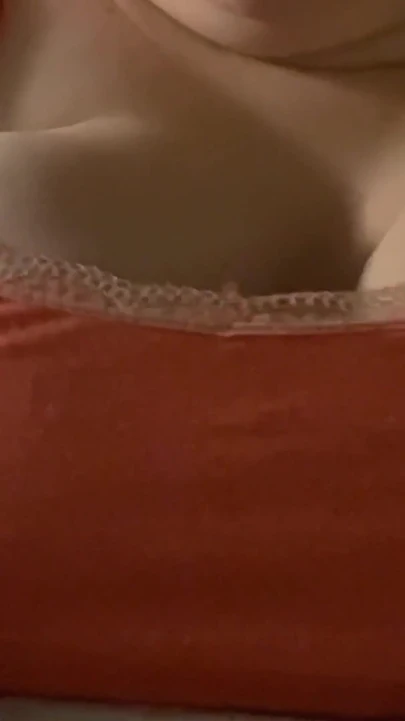 Büyük memeli hayran isteğimi ovuyor