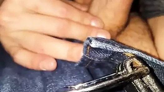 Komşu bana kafa veriyor