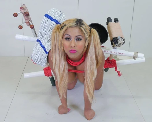 latin bebeğim döndü içine anal göt yeme ayak emme oyuncak