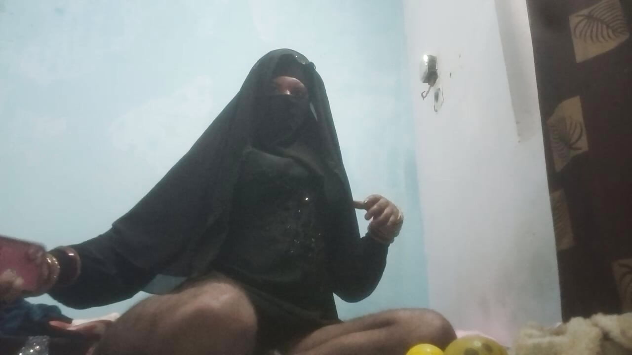 Hintli travesti seksi video ipek naqab