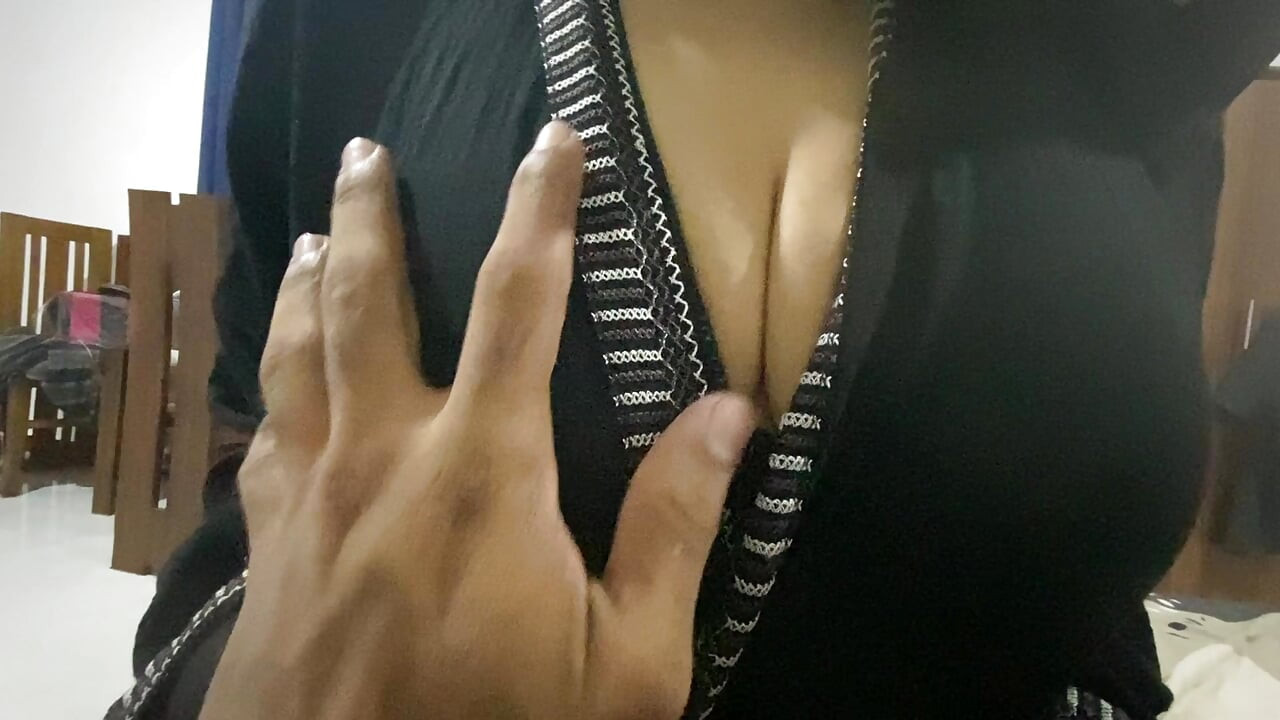 pakistani Bigboobs pressing style