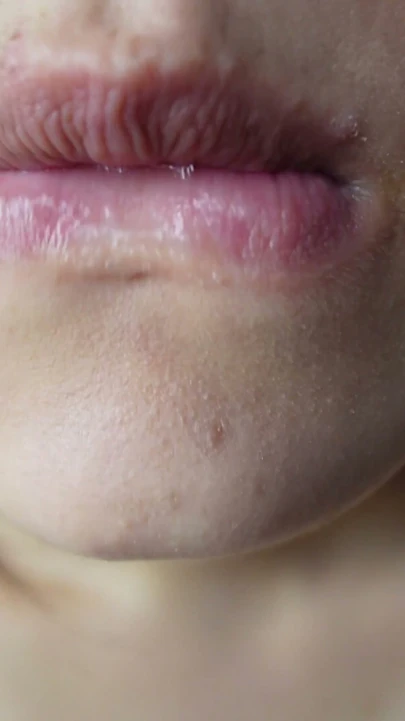 Latin orta yaşlı seksi kadın büyük götlü evli kadın siyah külotla ve seksi göbekle mastürbasyon yapıyor orgazm olana kadar 4k | Klip 1