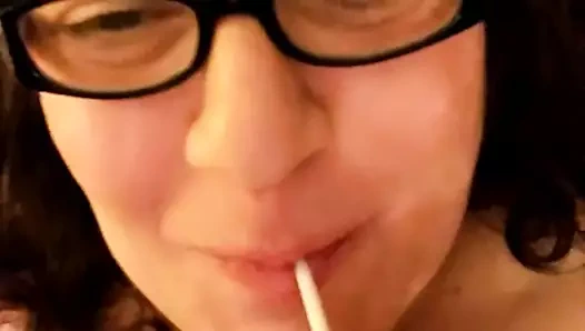 ile oynayan büyük kız