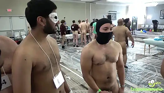 Wisconsin Tiff grup seks yaptıktan sonra grup seks yapıyor