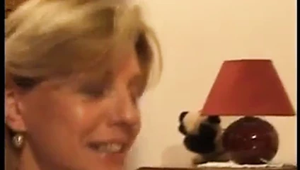 büyüleyici sarışın olgun 1