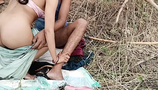 Girl friend ko khet jangal mai choda