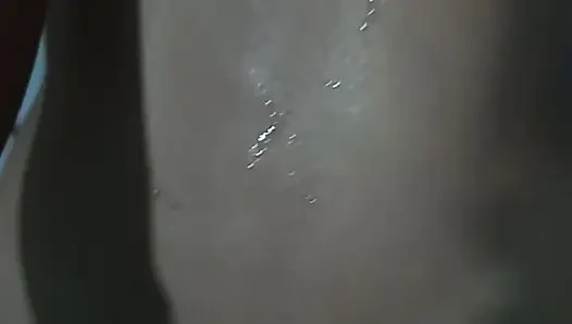 VI не та дырка, Yang Tinitira, Mo