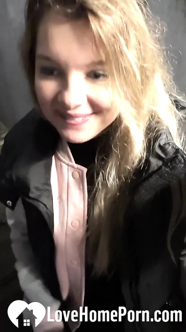 Sevgilim beni sikmek için sabırsızlanıyor