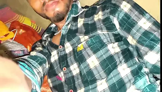 Bhabhi ne mujhe apni chut me ungali karne boli mane bhabhi ko pura chod diya