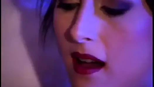 Belle e provocanti_scene_01