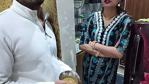 Bade Doodh Wali Paros Ki Bhabhi Ko Chini Mangne Ke Excuse Chod Diya (Hindi Audio)