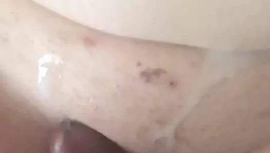 Büyük fışkırtma üzerinde bu puma