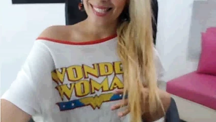 Kız sutyenini çıkar