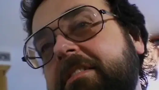 Kocası karısının yabancı tarafından sikilmesini izliyor