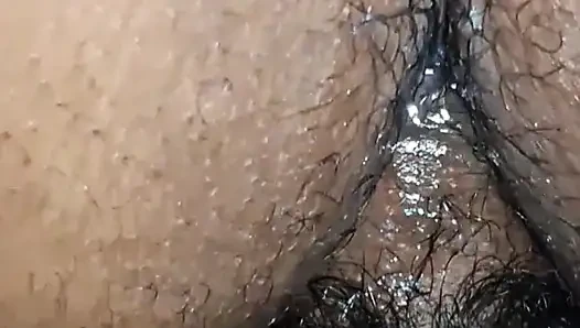 Üvey kız üvey babasının yarağını aldı ve götüne aldı