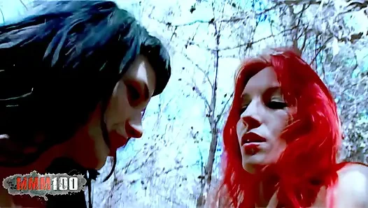 Nina Roberts: Ormanda seksi lezbiyen eyleminde 2 seksi yıldızı