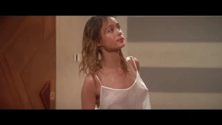 Fransız filmde pert göğüsleri ve ipek külot