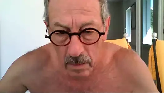 büyükbaba heyecanlı