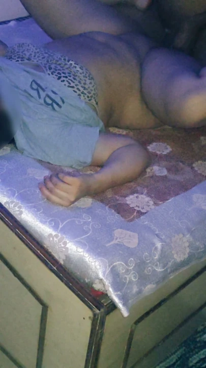 İlk Kez Tam Yüz Gösteren Padosan Bhabhi Devar ile Sert Seks | Bölüm 1
