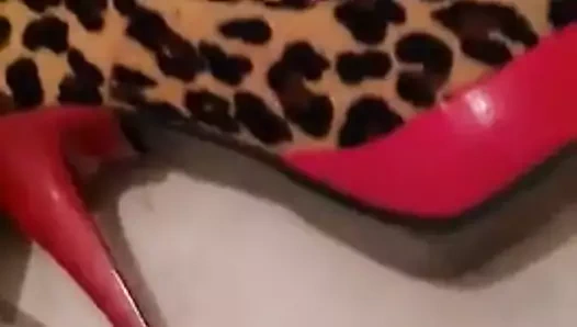 Evli kadının ayakkabıları