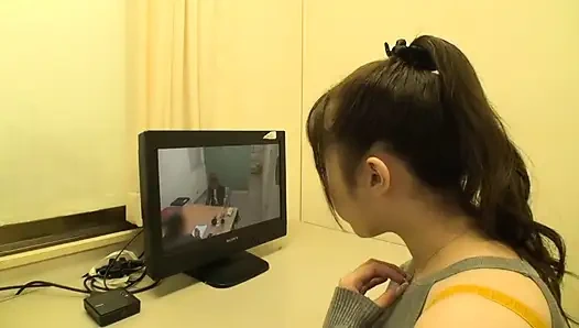 Sürpriz ziyaret, yumuşak eller ve acımasız meme ucu takıntısı.