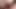 Seksi genç Ukraynalı hemşire Rus hastasına yardım ediyor