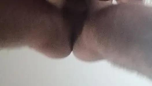 Olgun ve seksi kadın otelde sert sikiliyor