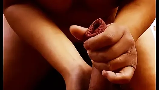 Yıkanmamış penis ve sünnet derisi sevgi kazanıyor