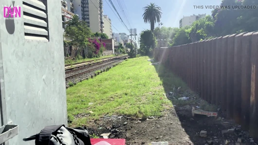 Halkın Içinde Seks! Tren Raylarında!