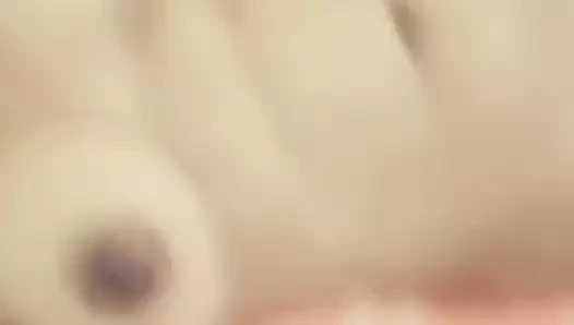 Sri Lankalı ünlü kızın videosu eaked