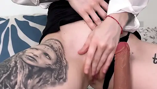 Sürtük sekreterin olmak için sınavı geçiyor