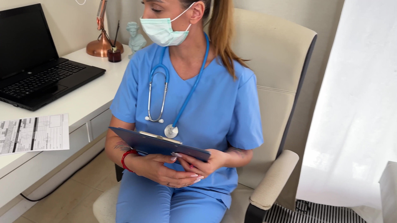 Fast Dream Sex While Visiting Doctor